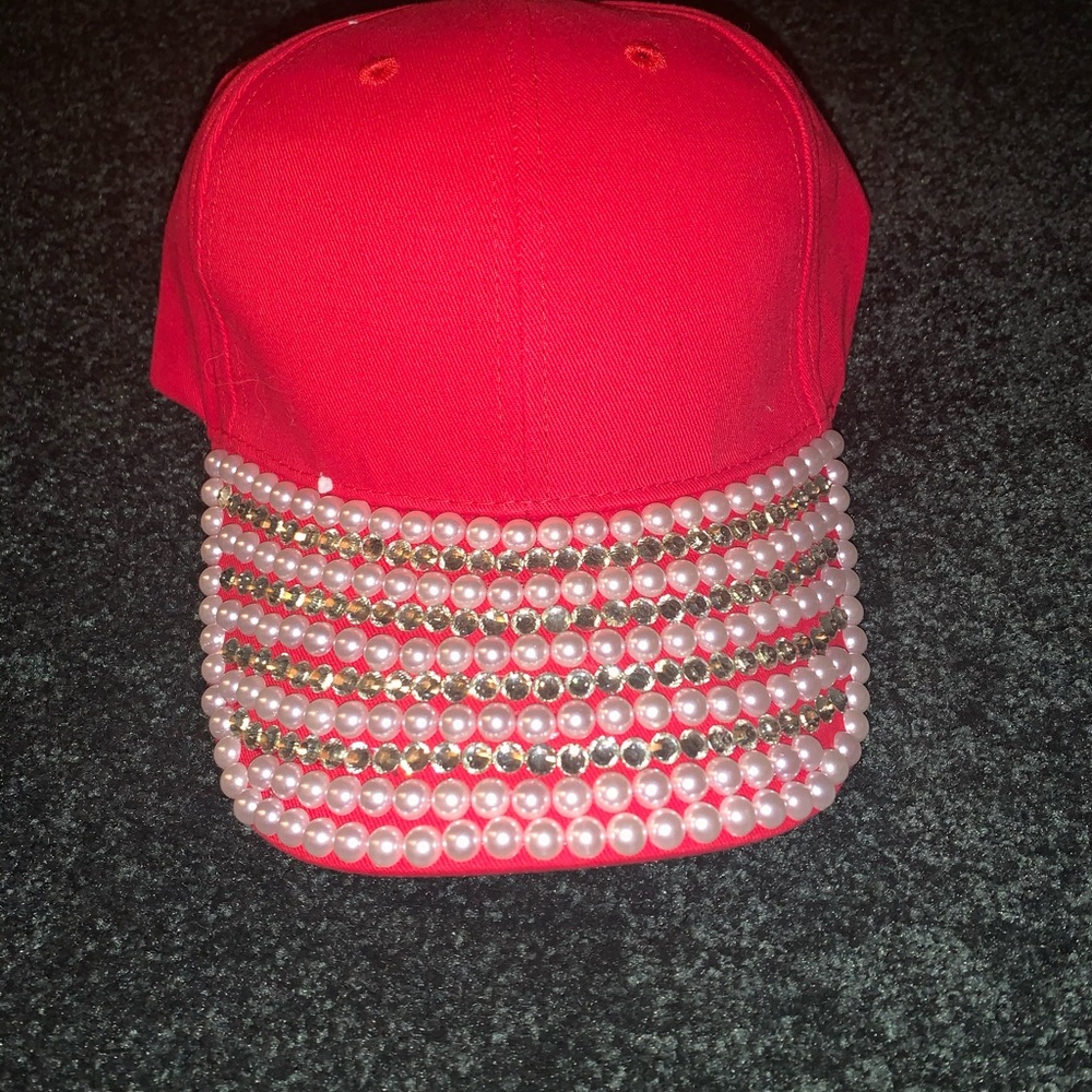 BRAND NEW HAT ❤️
